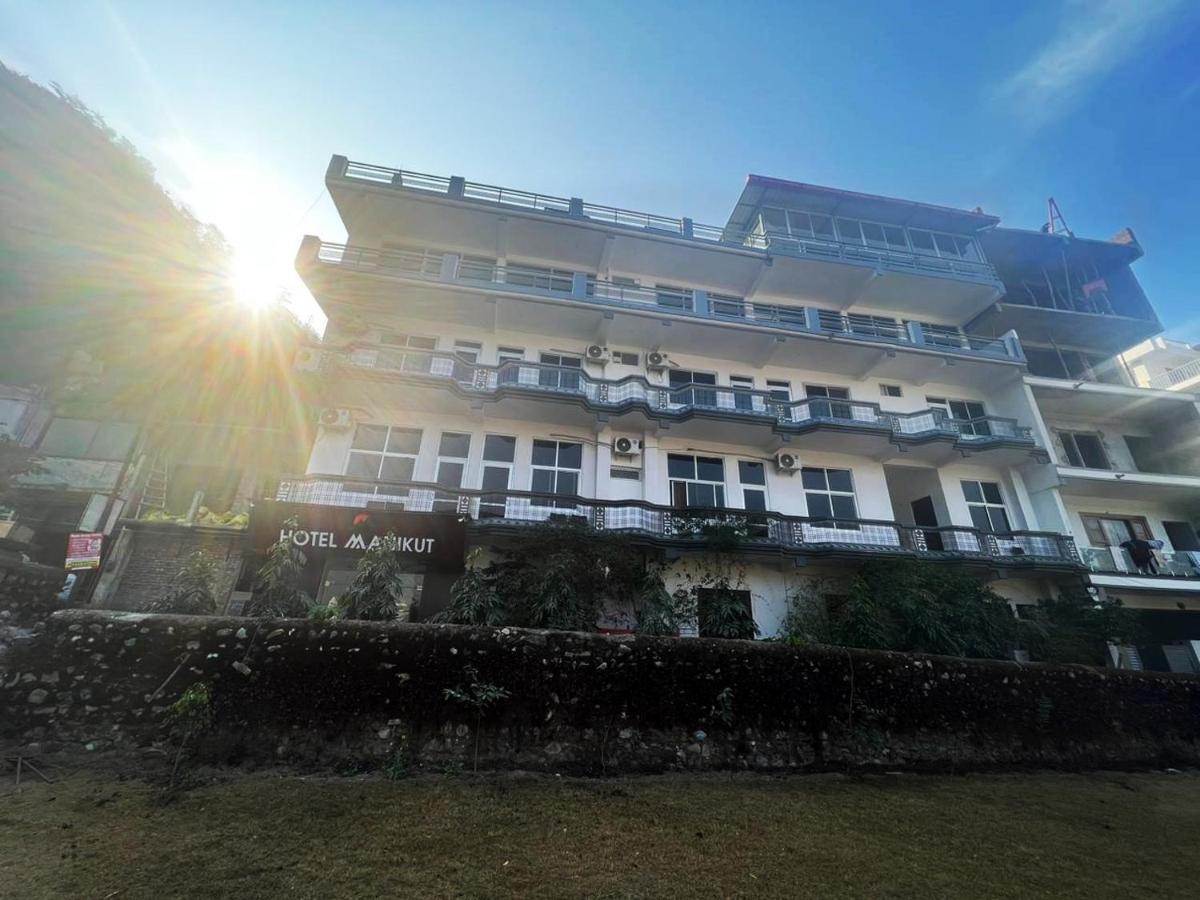Hotel Manikut Rishīkesh Екстериор снимка